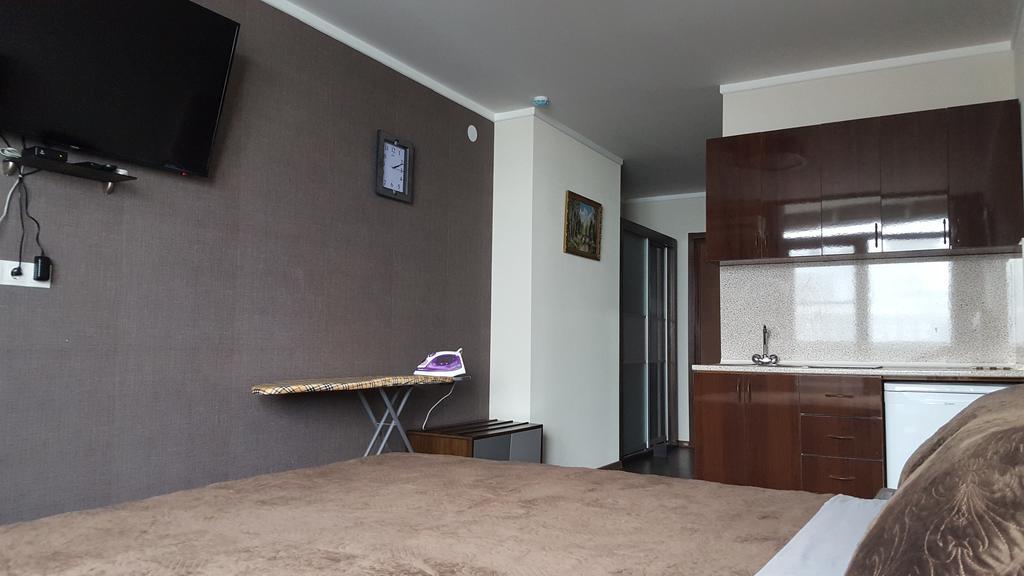 Mimino Apartment Deluxe First Line Batumi Værelse billede
